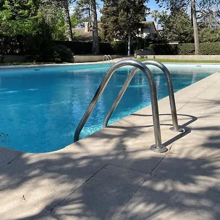 06v - Beautiful With Pool And Tennis *