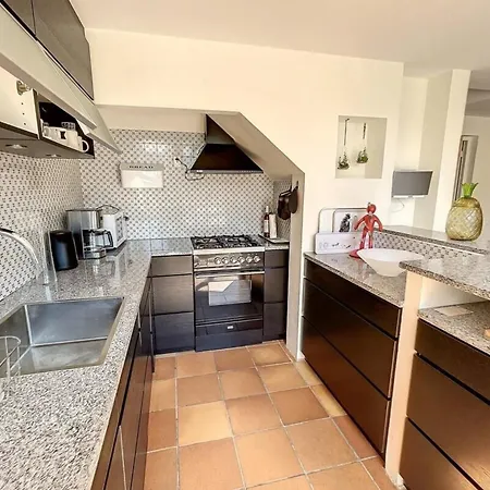 06v - Beautiful With Pool And Tennis Villa Biot
